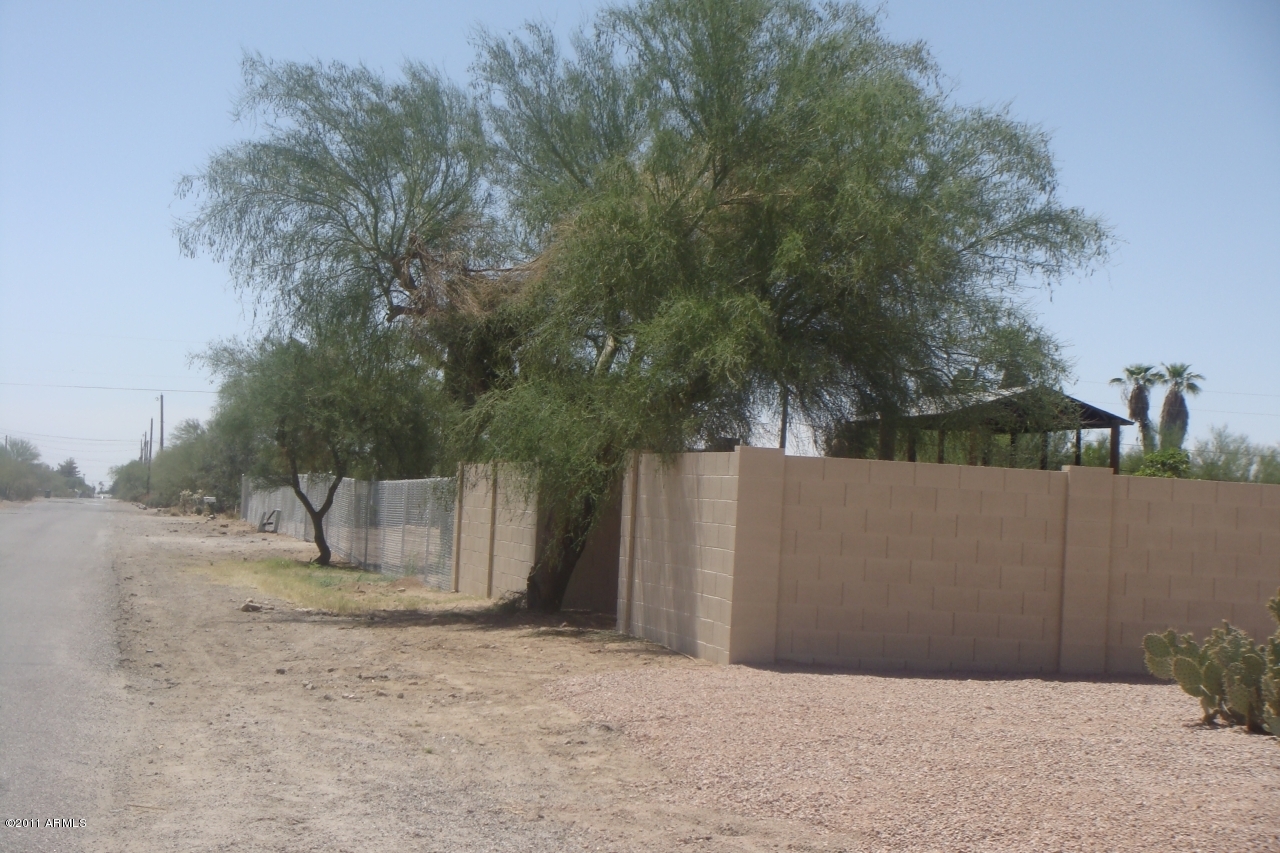 610 North Merrill Road Mesa, AZ 85207 - Photo 30 of 31 Corner Lot Frenced