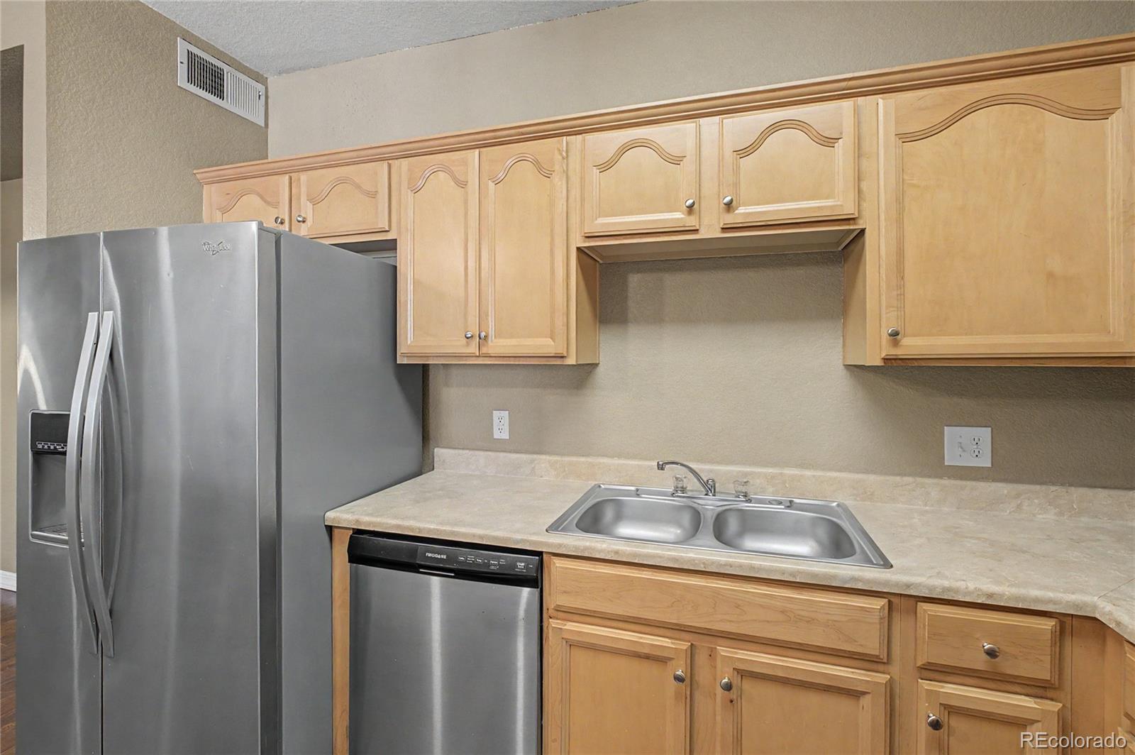 2133 Krisron Road, Unit D203 Fort Collins, CO 80525 - Photo 9 of 22