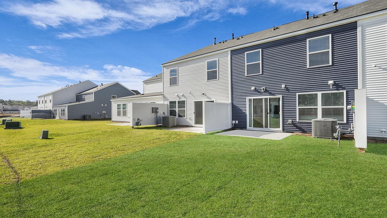 642 Pleasant Grv Way Summerville, SC 29486 - Photo 34 of 40 16_ecp06128-1