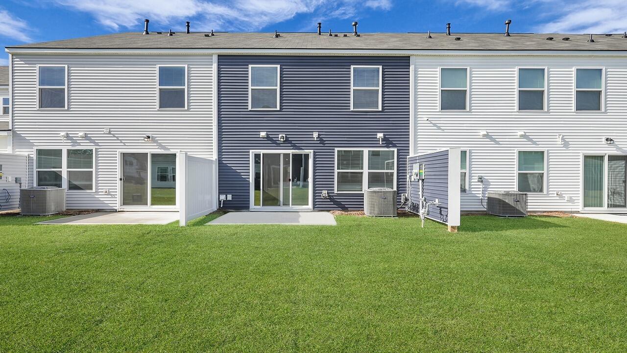 642 Pleasant Grv Way Summerville, SC 29486 - Photo 36 of 40 20_ecp06138-1