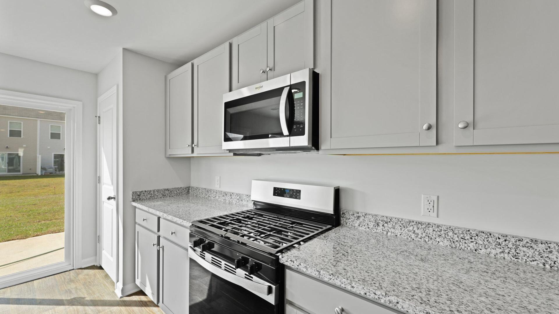 642 Pleasant Grv Way Summerville, SC 29486 - Photo 10 of 40 24-web-or-mls-550A8318