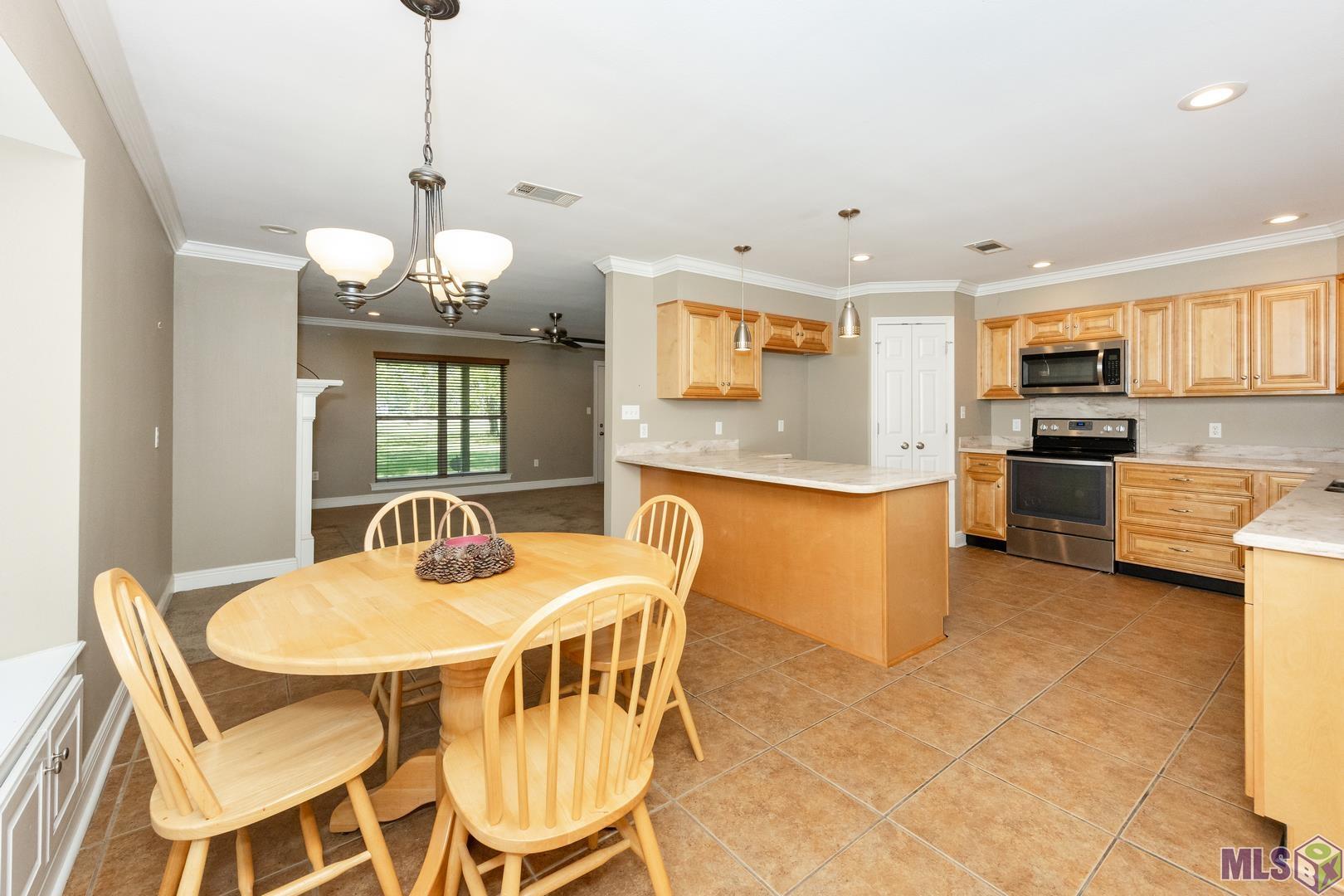 31716 Old River Road Denham Springs, LA 70726 - Photo 9 of 29 Gallery Image 9