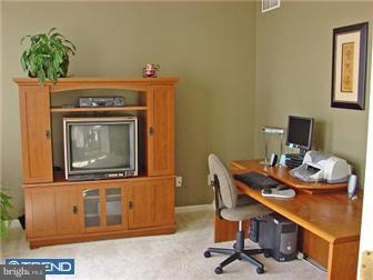 109 Lockharts Lane Coatesville, PA 19320 - Photo 7 of 12 Office / Study