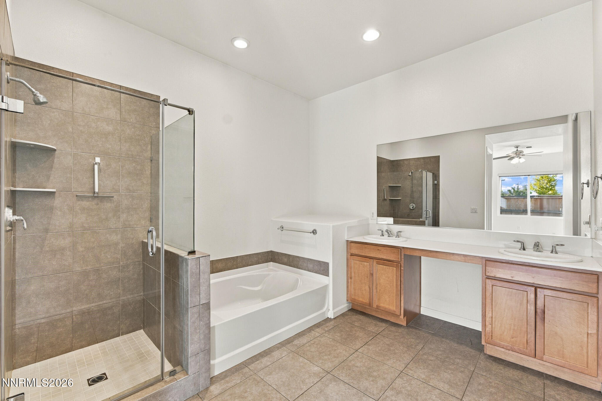 9715 Avitara Way Reno, NV 89521 - Photo 10 of 28 P1035765
