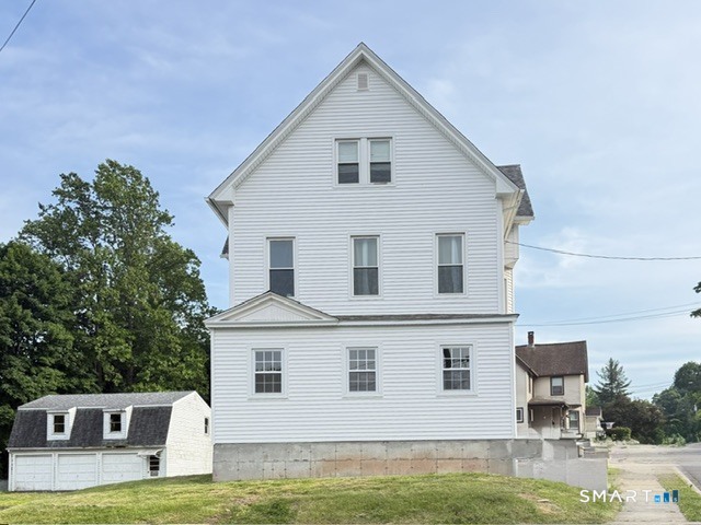84 Alcove Street, Unit 3 Meriden, CT 06451 - Photo 2 of 21