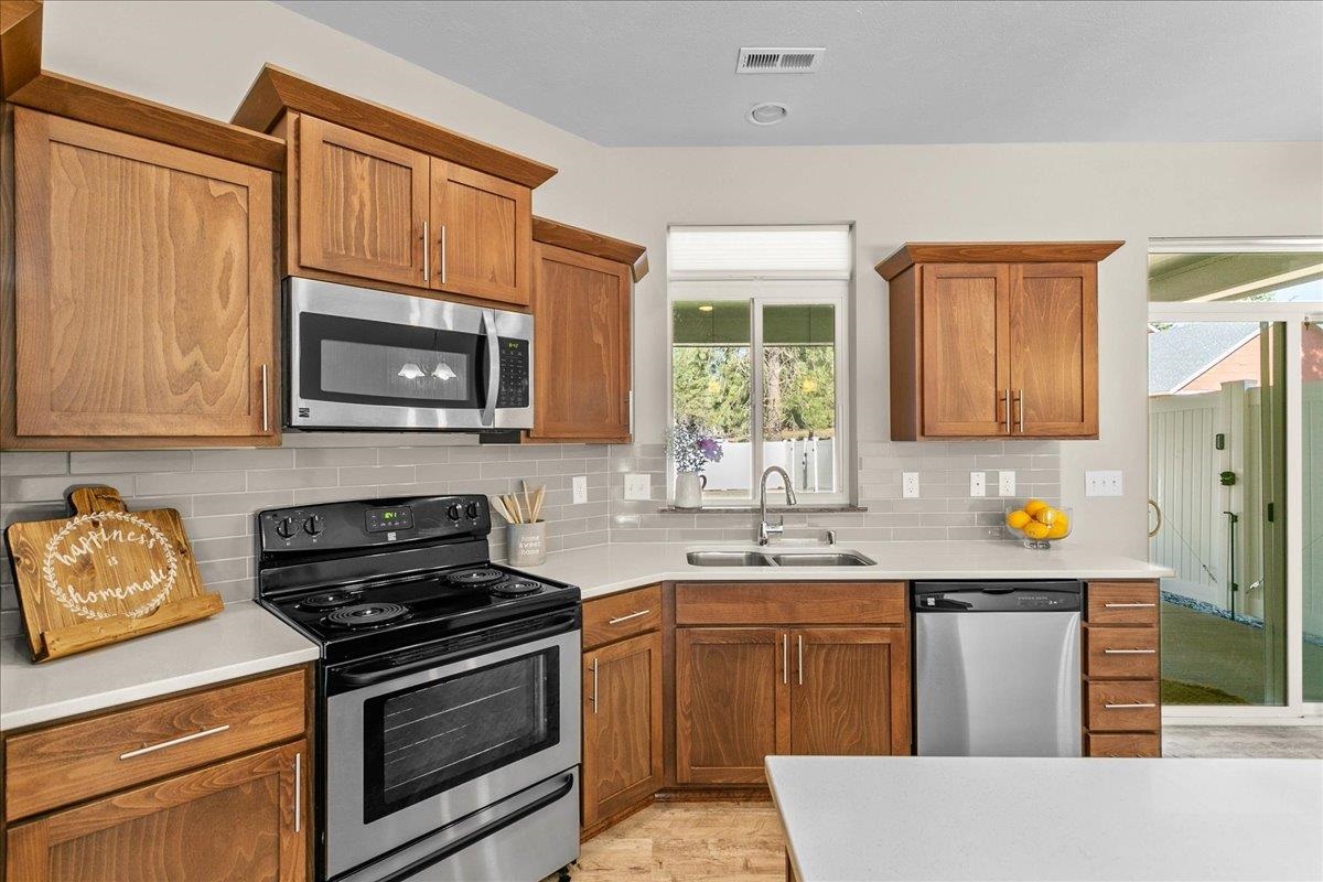 12925 North Raptor Lane Spokane, WA 99208 - Photo 13 of 33 Gallery Image 13