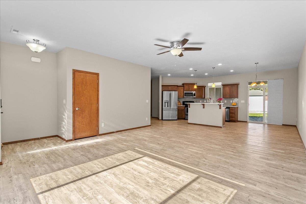 12925 North Raptor Lane Spokane, WA 99208 - Photo 5 of 33 Gallery Image 5