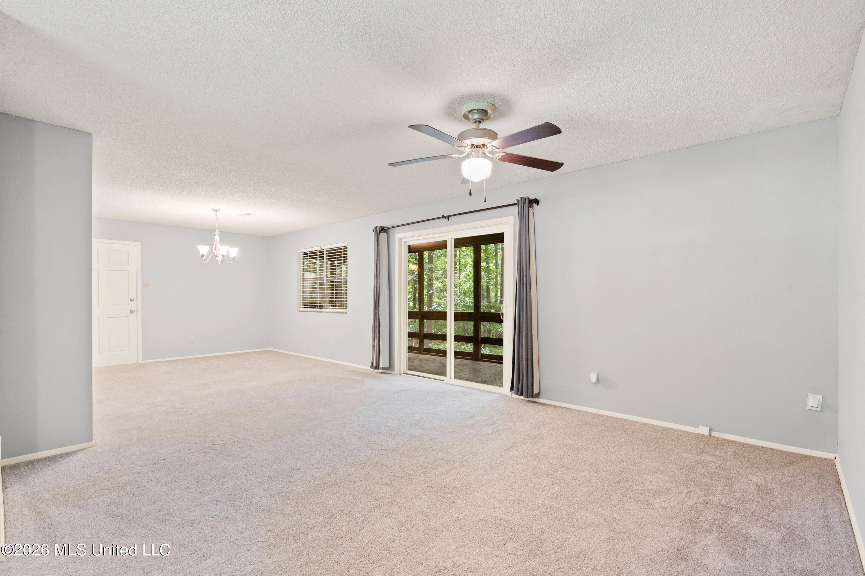 49 Autumn Drive Coldwater, MS 38618 - Photo 8 of 28 autumn fam rm 2