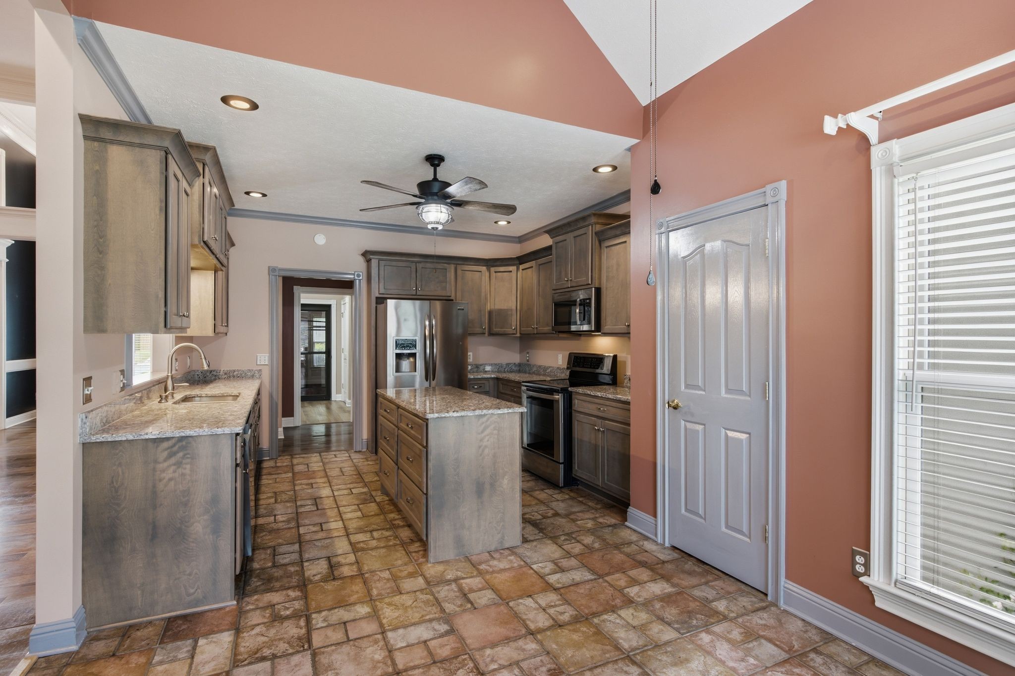 104 Clearview Court Springfield, TN 37172 - Photo 8 of 36