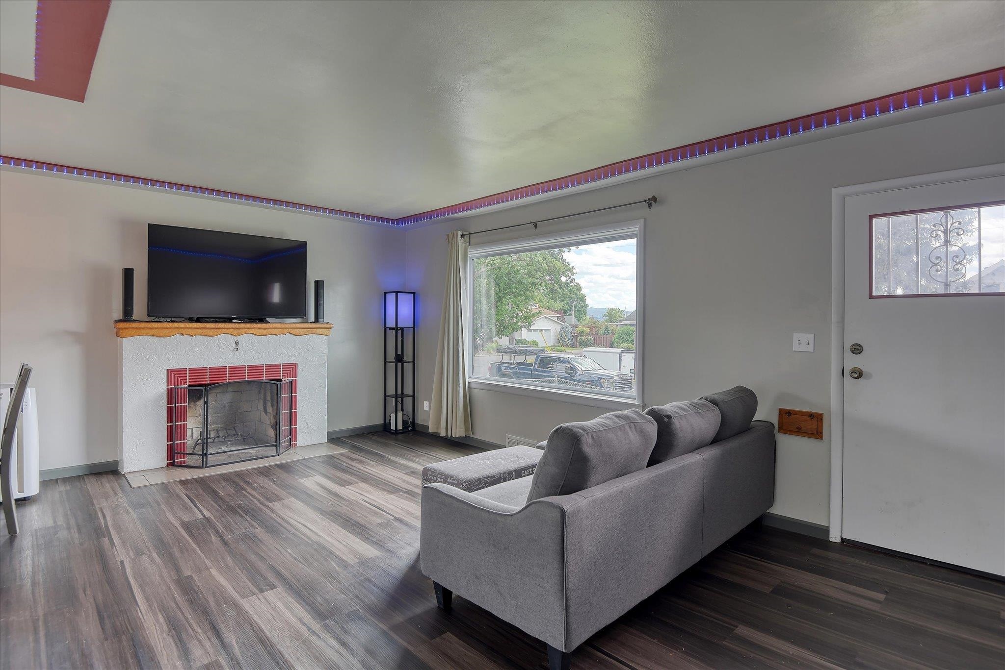 408 West Gordon Avenue Spokane, WA 99205 - Photo 4 of 44