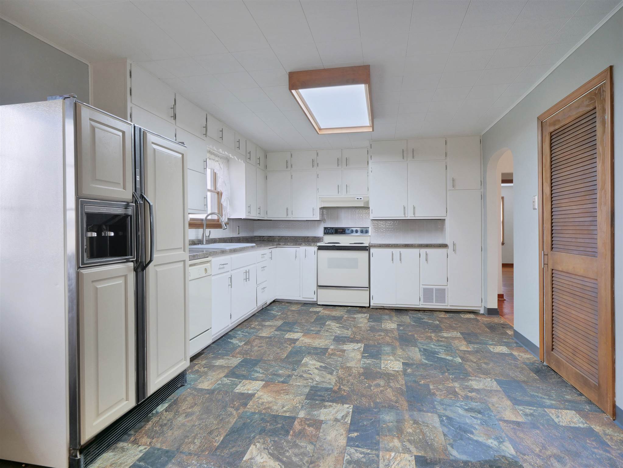 1104 North Roussey Road New Haven, IN 46774 - Photo 17 of 36 Gallery Image 17