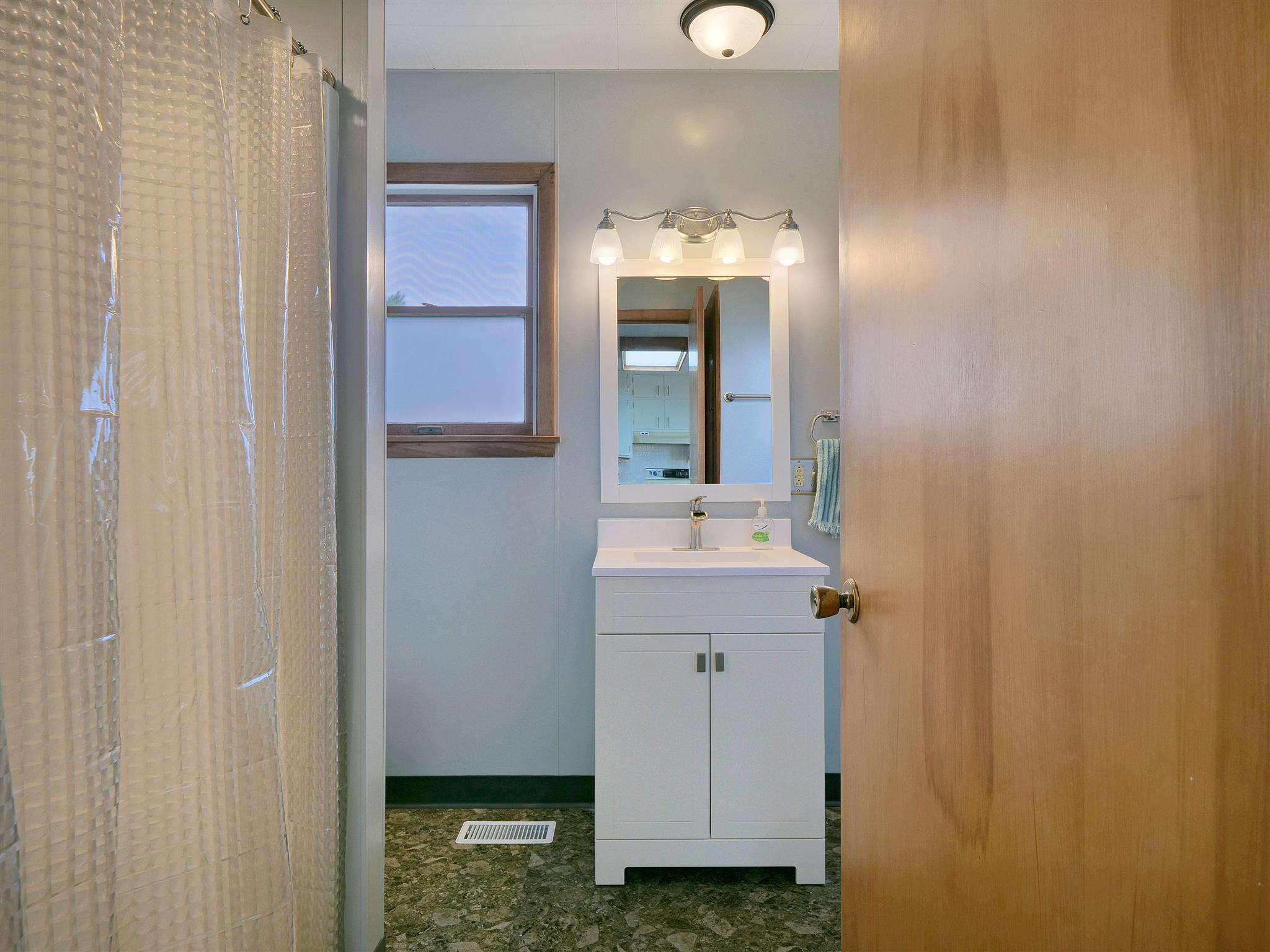 1104 North Roussey Road New Haven, IN 46774 - Photo 34 of 36 Gallery Image 34