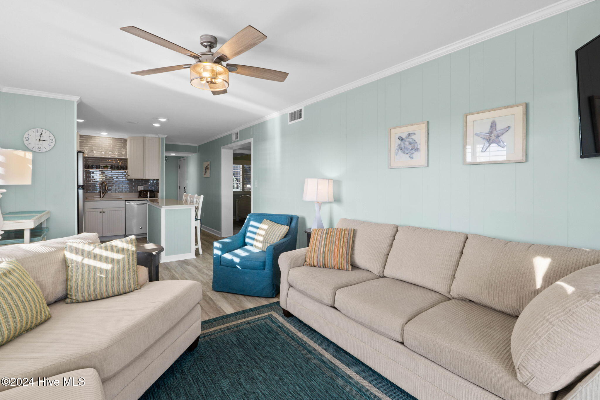 307 West First Street, Unit D2 Ocean Isle Beach, NC 28469 - Photo 31 of 47 www.kahunaphoto.com-00033DSC00033