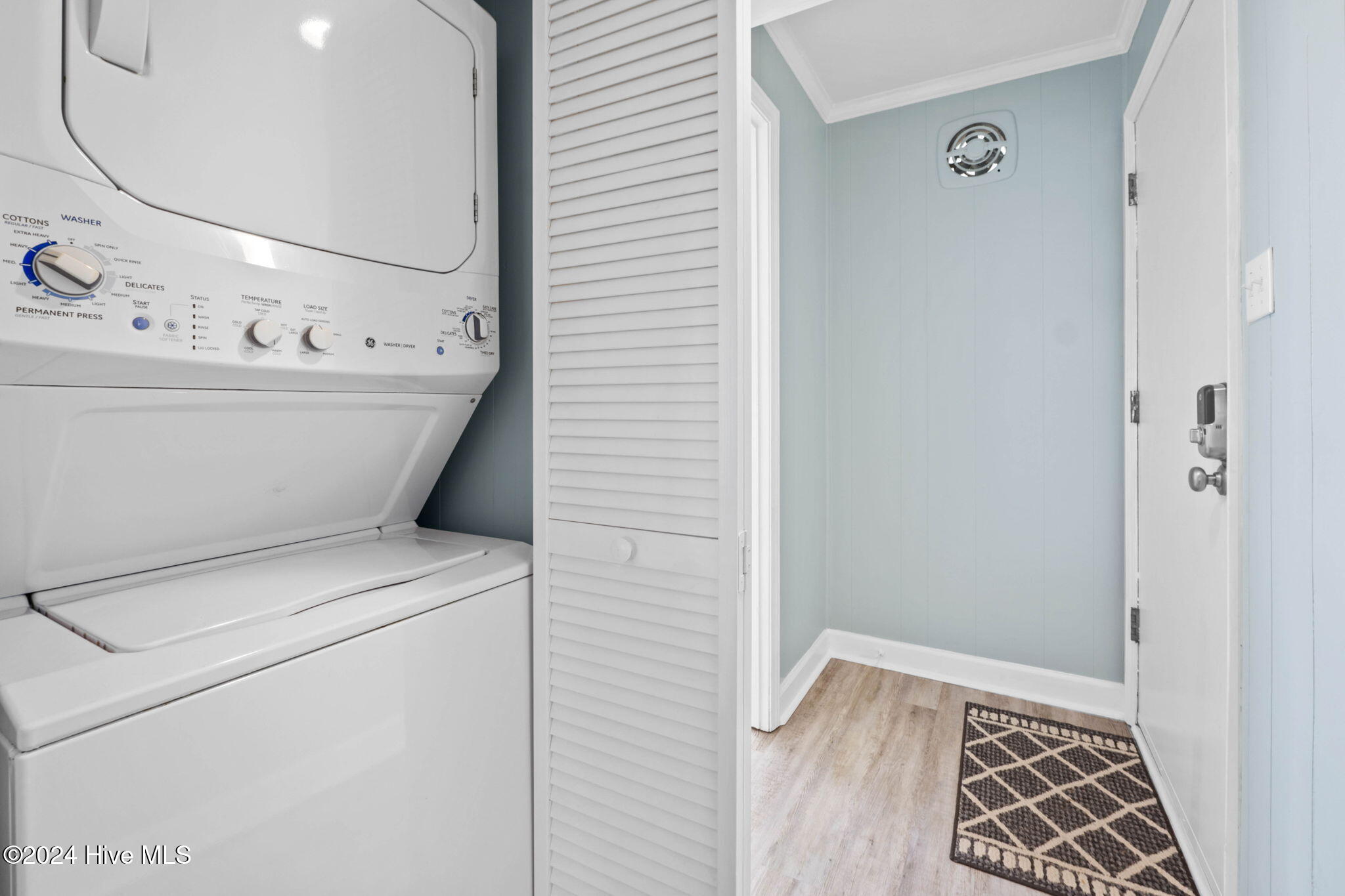 307 West First Street, Unit D2 Ocean Isle Beach, NC 28469 - Photo 41 of 47 www.kahunaphoto.com-00063DSC00063