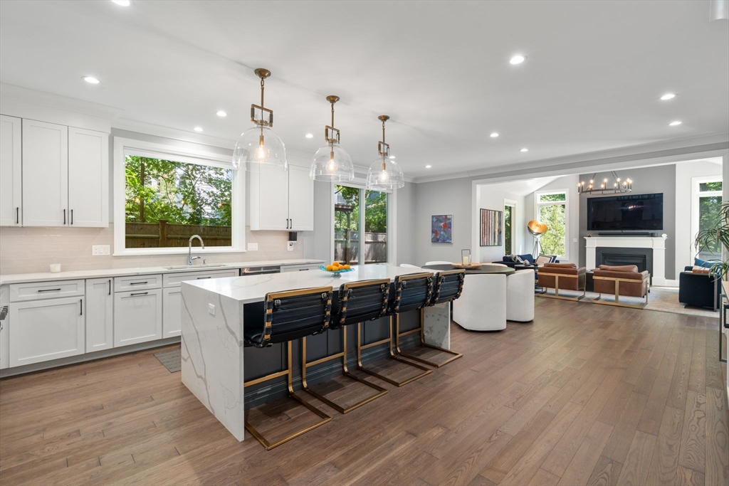 1058 Beacon Street, Unit 2 Newton, MA 02459 - Photo 7 of 40