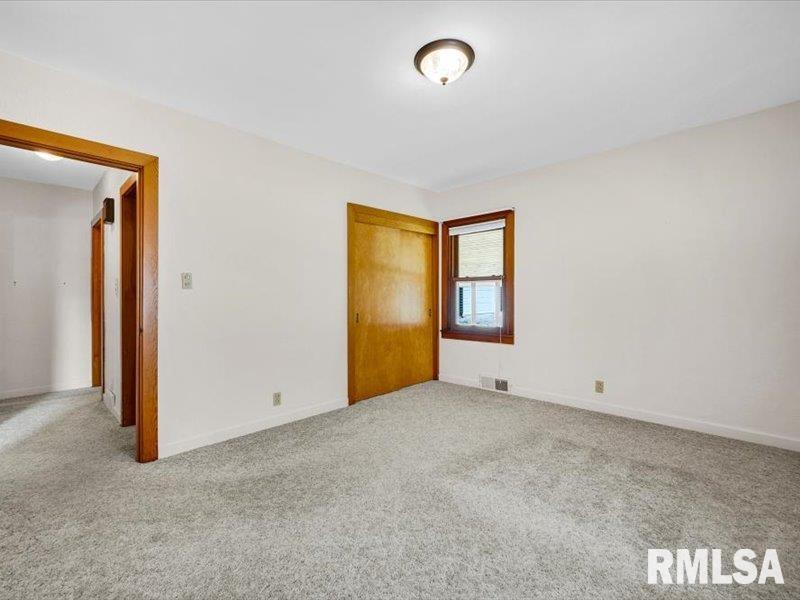 105 Main Street Roanoke, IL 61561 - Photo 13 of 46