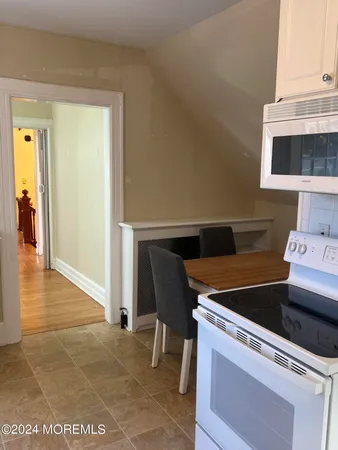 $3,100 | 84 McLaren Street, Red Bank, NJ 07701