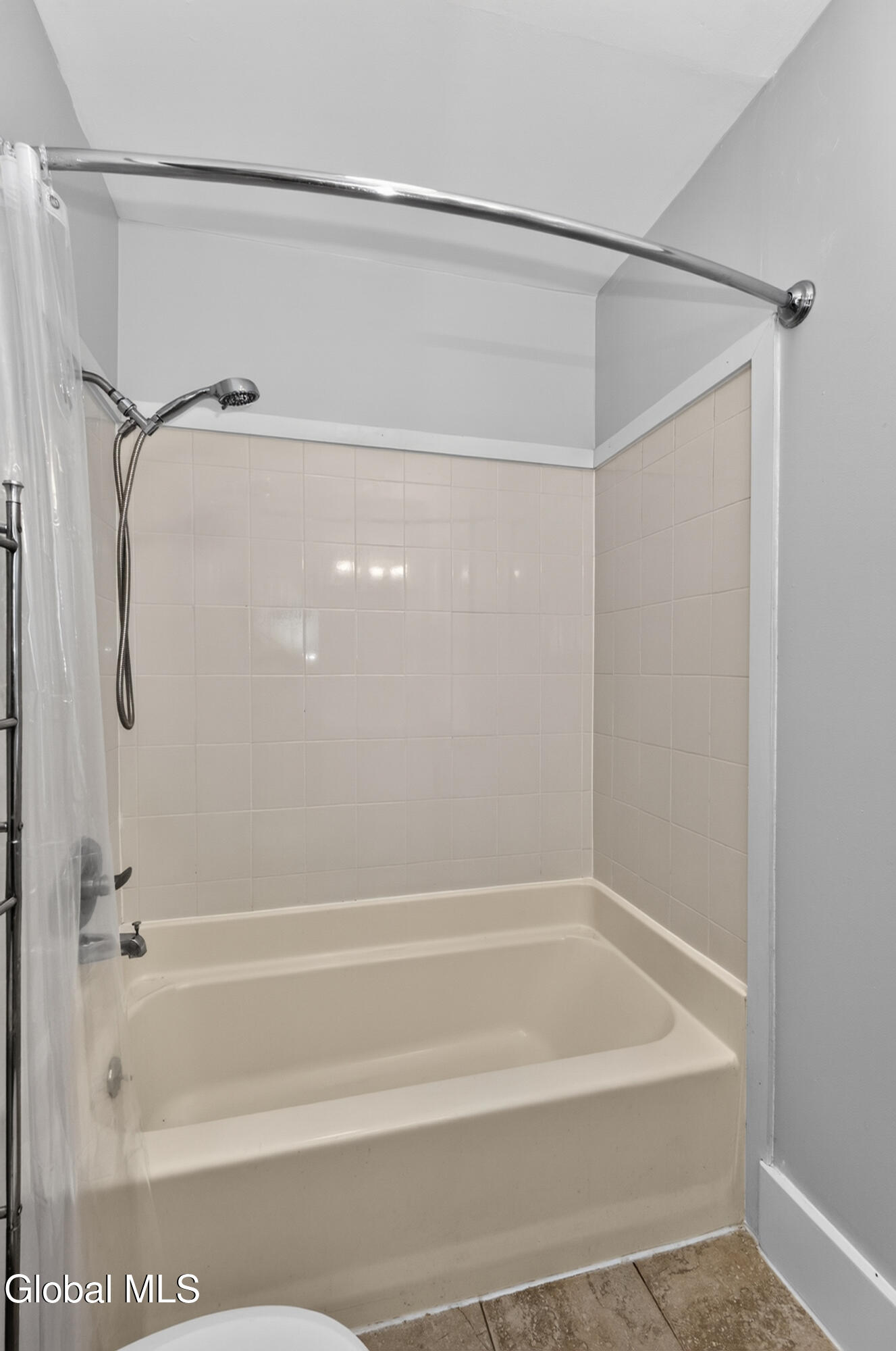 725 Curry Road Rotterdam, NY 12306 - Photo 23 of 40 1 Apt Down (19)