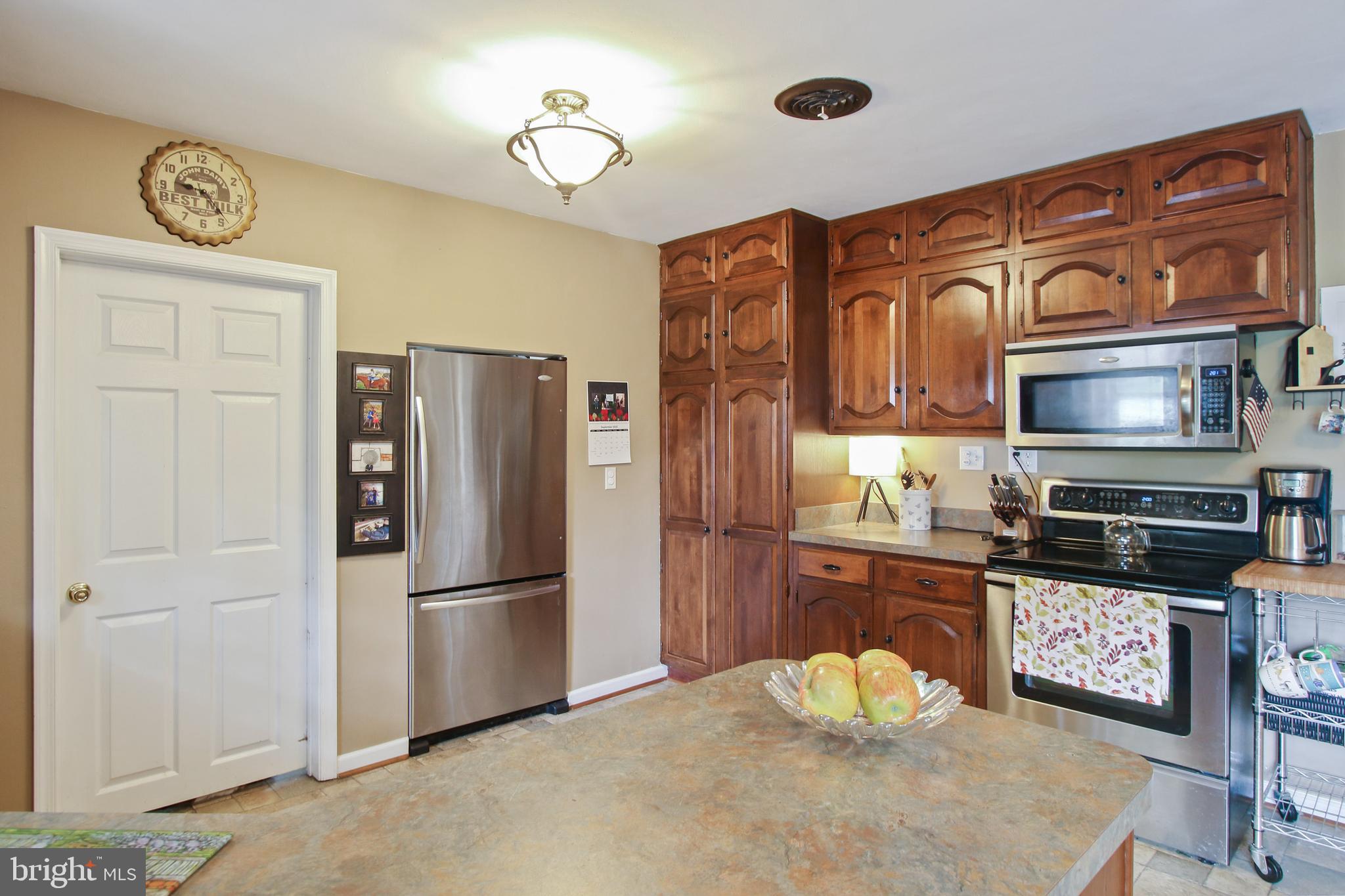 2820 Old Washington Road Westminster, MD 21157 - Photo 18 of 38 Kitchen