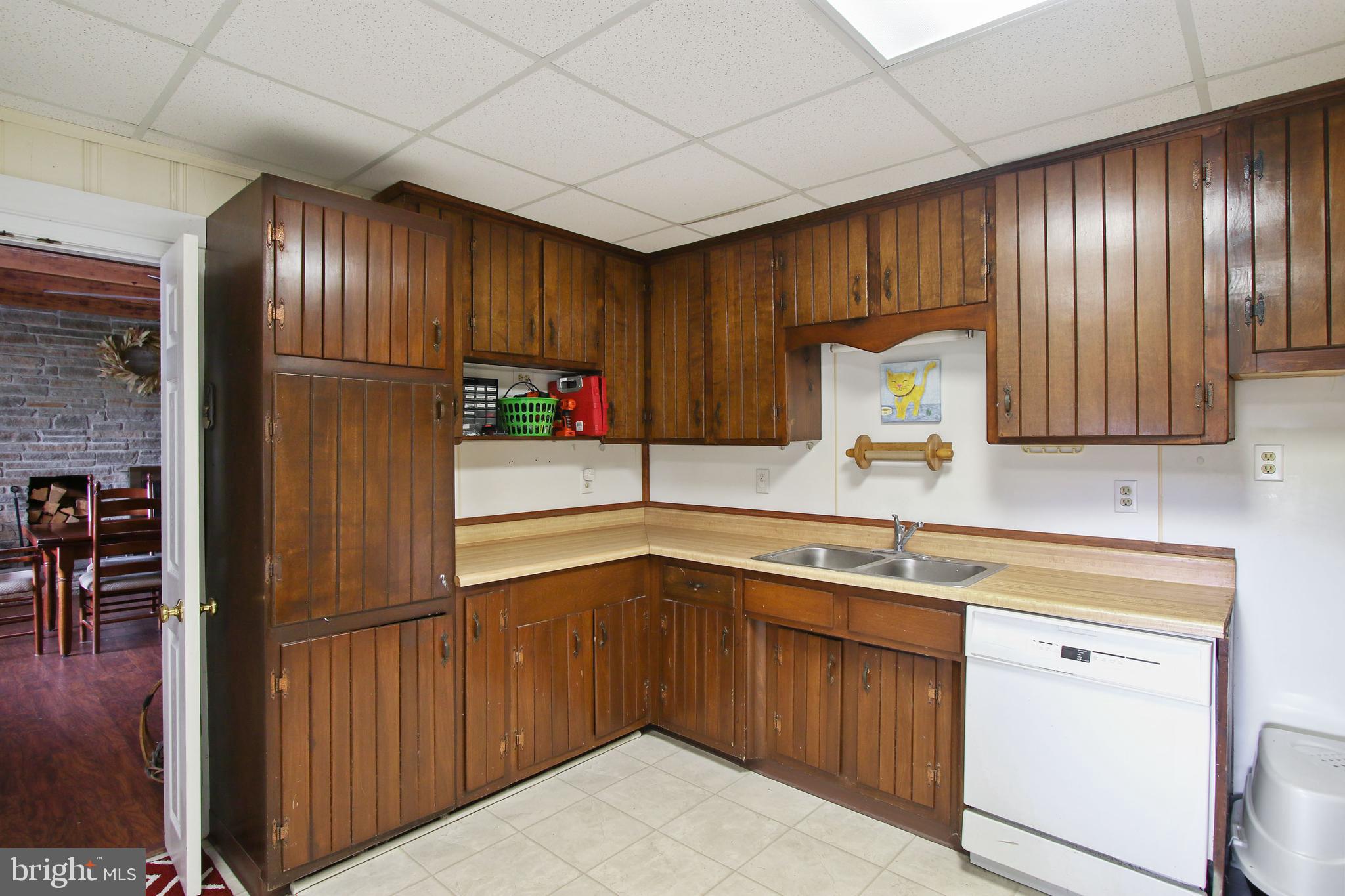2820 Old Washington Road Westminster, MD 21157 - Photo 8 of 38 Laundry / utility room