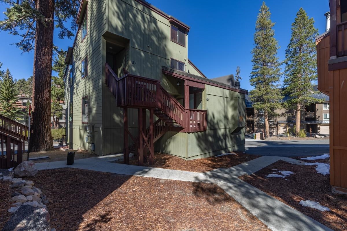 175 Mammoth Slopes Drive, Unit 3 Mammoth Lakes, CA 93546 - Photo 24 of 30 a view of a house
