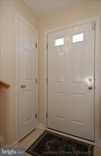 8317 Spadderdock Way Laurel, MD 20724 - Photo 12 of 25 Entrance / Foyer