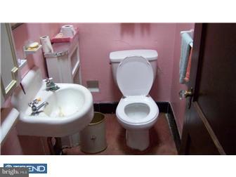 225 Richfield Road Upper Darby, PA 19082 - Photo 9 of 12 Bathroom