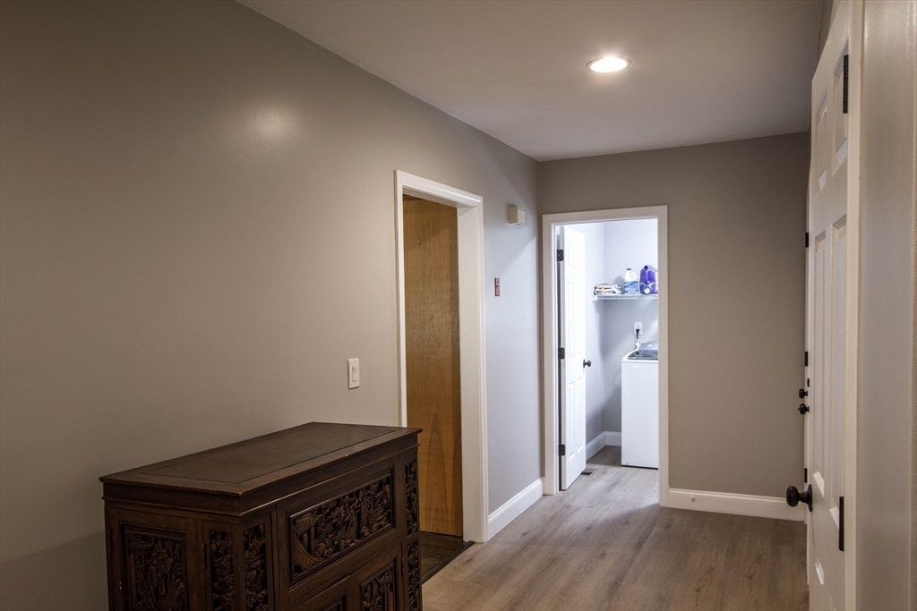 47 East Baylies Road Charlton, MA 01507 - Photo 22 of 42