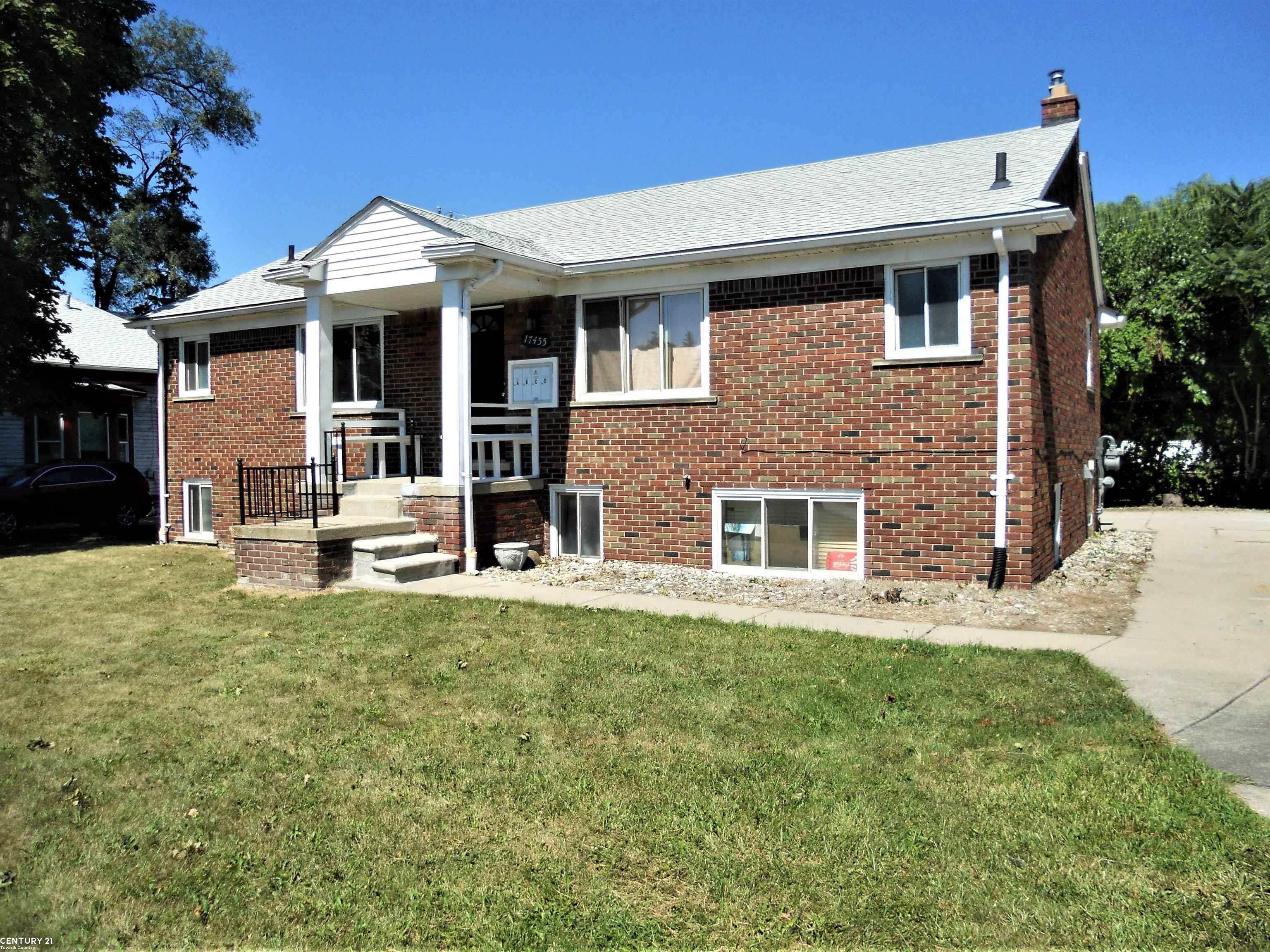 17455 East Eleven Mile Road, Unit A Roseville, MI 48066 - Photo 2 of 27