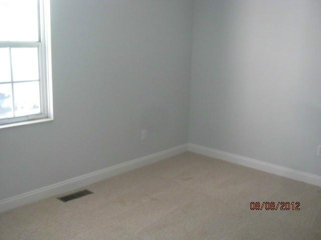 2715 Hard Road, Unit 5 Columbus, OH 43235 - Photo 3 of 15