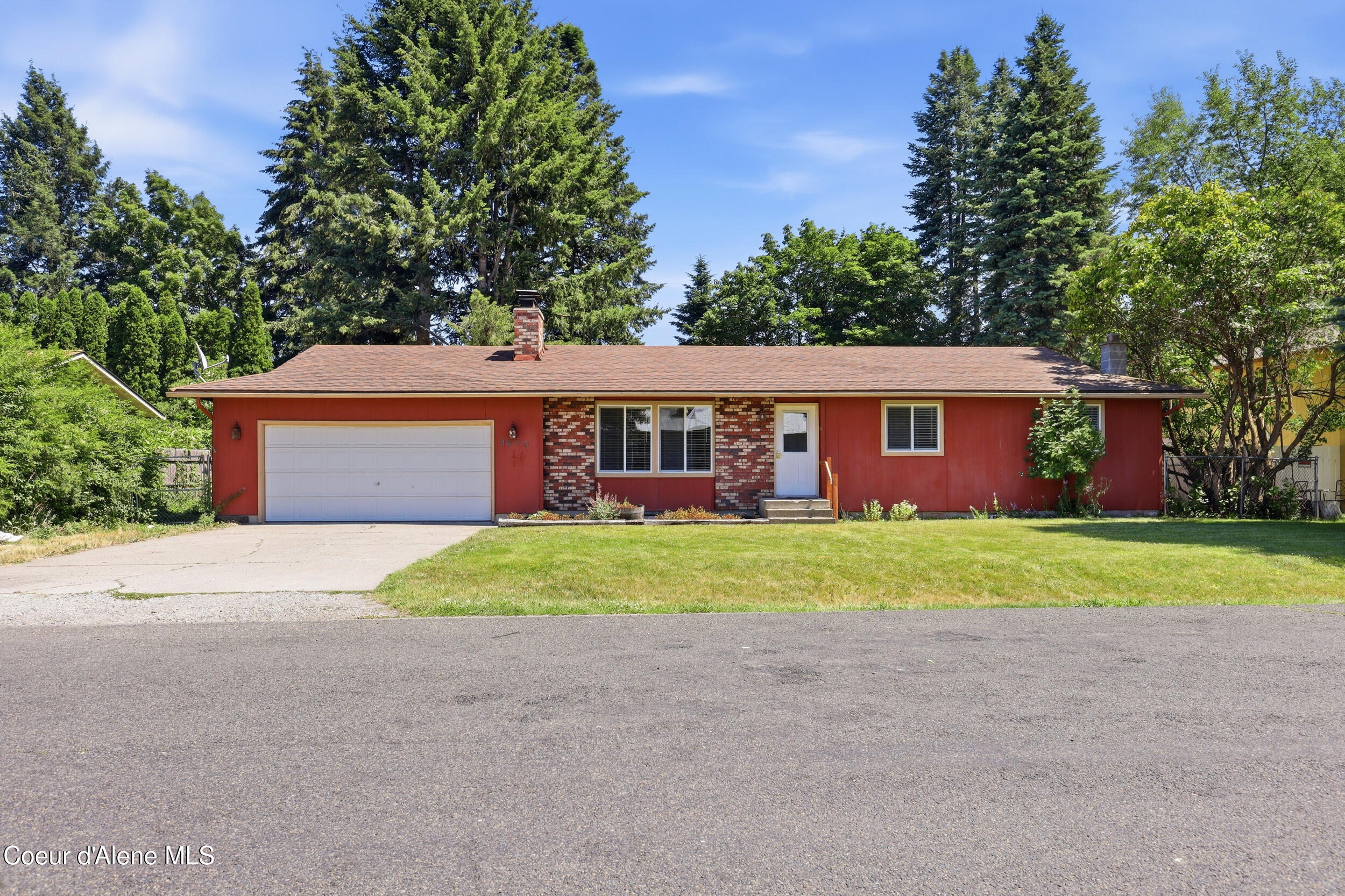 9650 North Valley Way Hayden, ID 83835 - Photo 2 of 35 3_img_0260