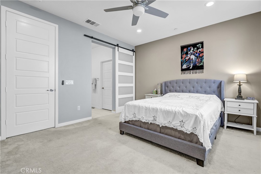 212 Paramount Irvine, CA 92618 - Photo 17 of 29