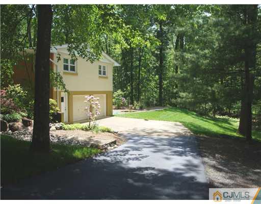 145 Old Georgetown Road Princeton, NJ 08540 - Photo 4 of 19