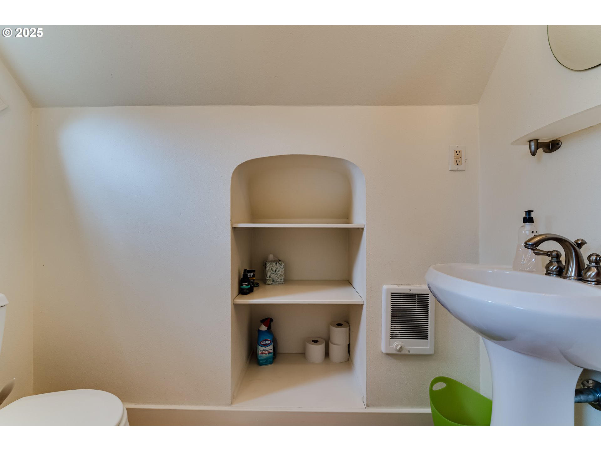 1996 Monroe Street Eugene, OR 97405 - Photo 27 of 47 a bathroom with a sink and a mirror
