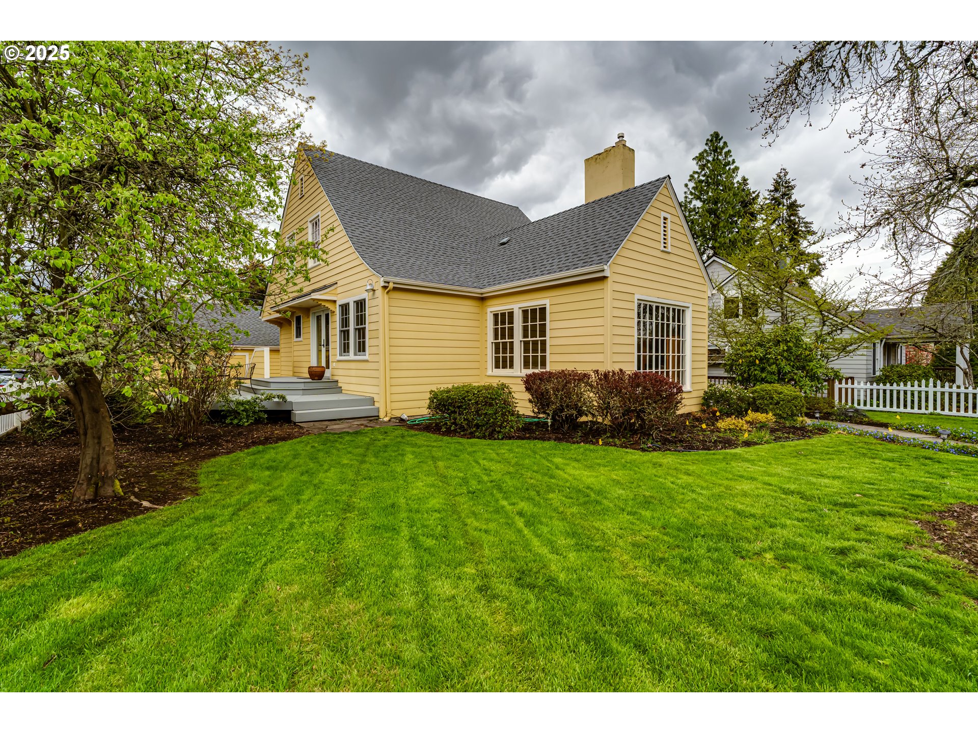 1996 Monroe Street Eugene, OR 97405 - Photo 40 of 47 a front view of house with yard and green space
