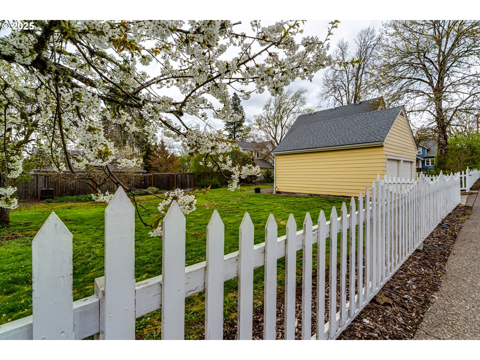 1996 Monroe Street Eugene, OR 97405 - Photo 46 of 47 a view of a wrought iron fence