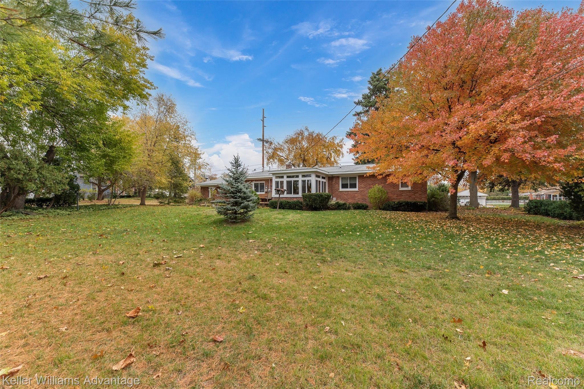 11099 Levan Road Livonia, MI 48150 - Photo 40 of 41 DSC_0852-Edit.jpg