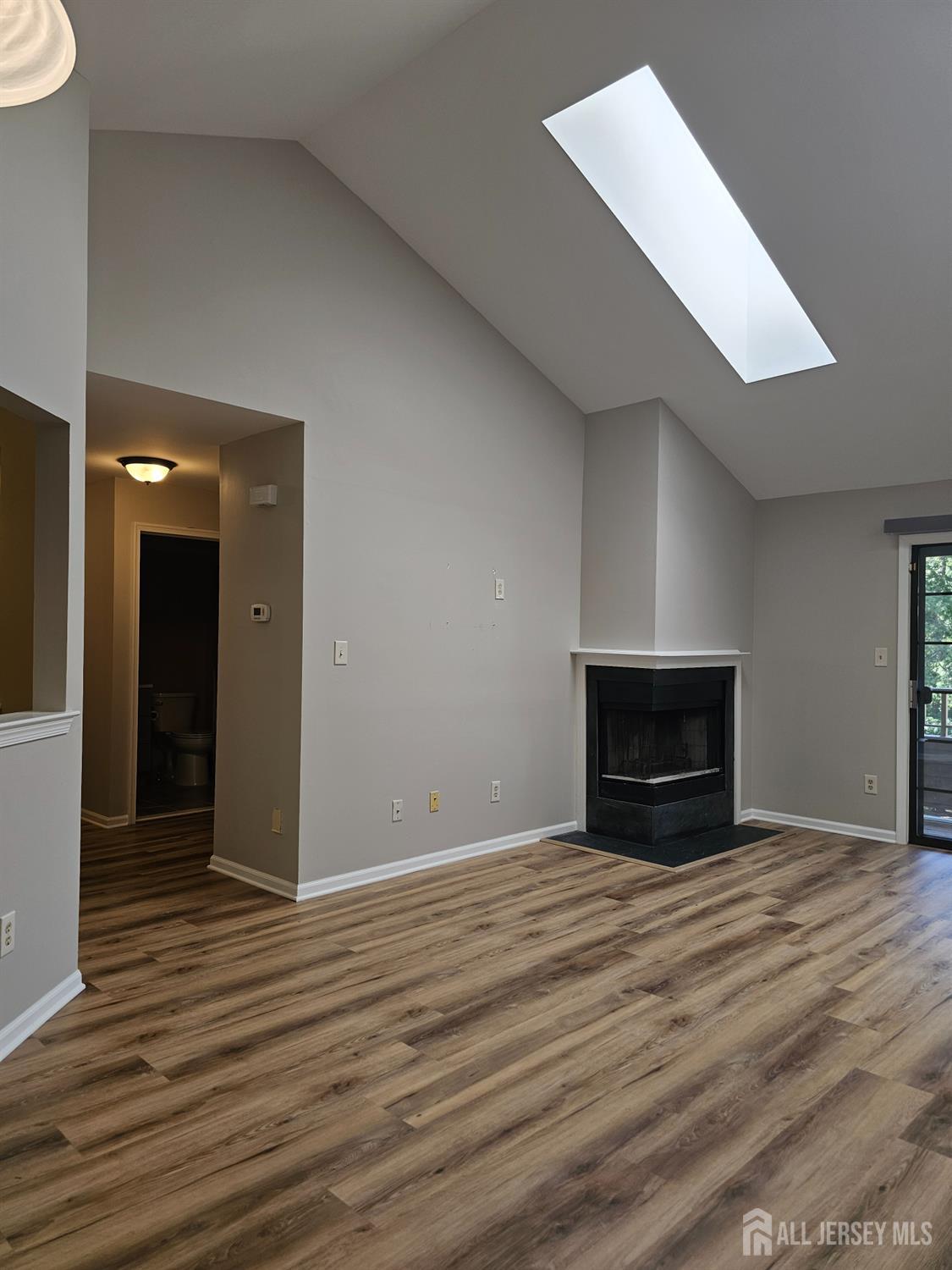 2809 Ridgefield Court Helmetta, NJ 08828 - Photo 6 of 38