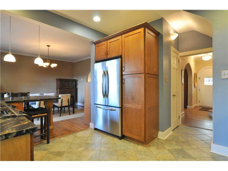 5411 Guarino Road Pittsburgh, PA 15217 - Photo 13 of 25 Kitchen.