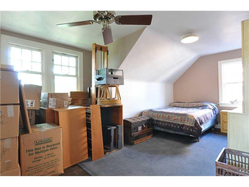 5411 Guarino Road Pittsburgh, PA 15217 - Photo 20 of 25 Bedroom.