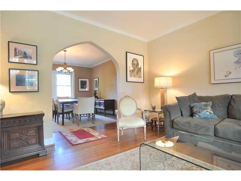 5411 Guarino Road Pittsburgh, PA 15217 - Photo 6 of 25 Living Room.