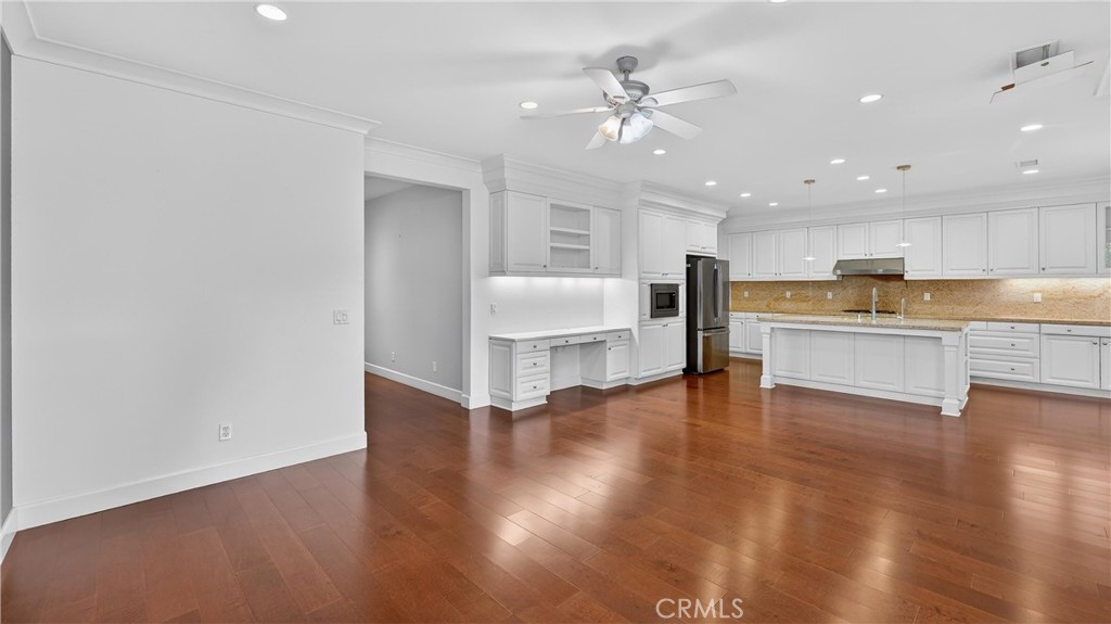 30 Maple Leaf Irvine, CA 92618 - Photo 5 of 19