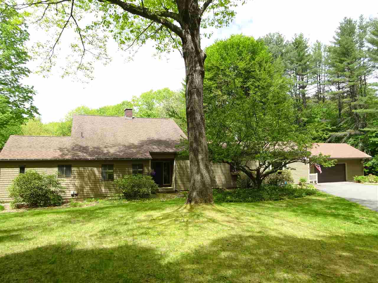 92 East Surry Road Keene, NH 03431 - Photo 2 of 36