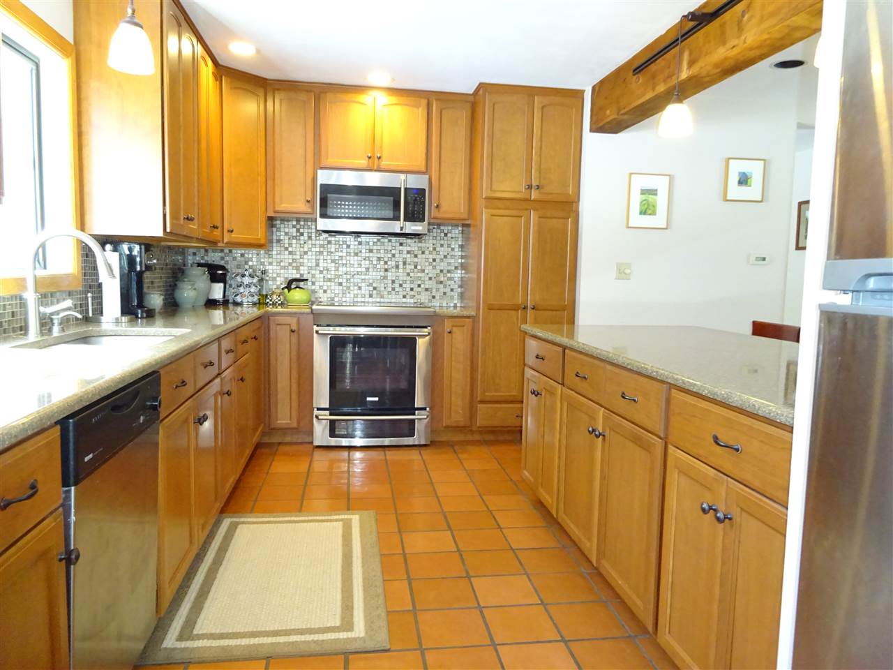 92 East Surry Road Keene, NH 03431 - Photo 5 of 36