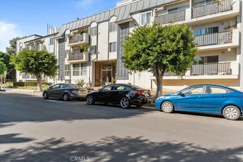 $2,700 | 8163 Redlands Street, Unit 2, Playa del Rey, CA 90293