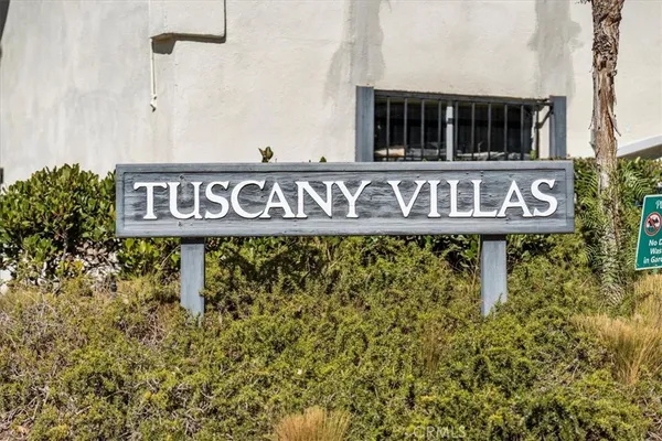 $2,700 | 8163 Redlands Street, Unit 2, Playa del Rey, CA 90293