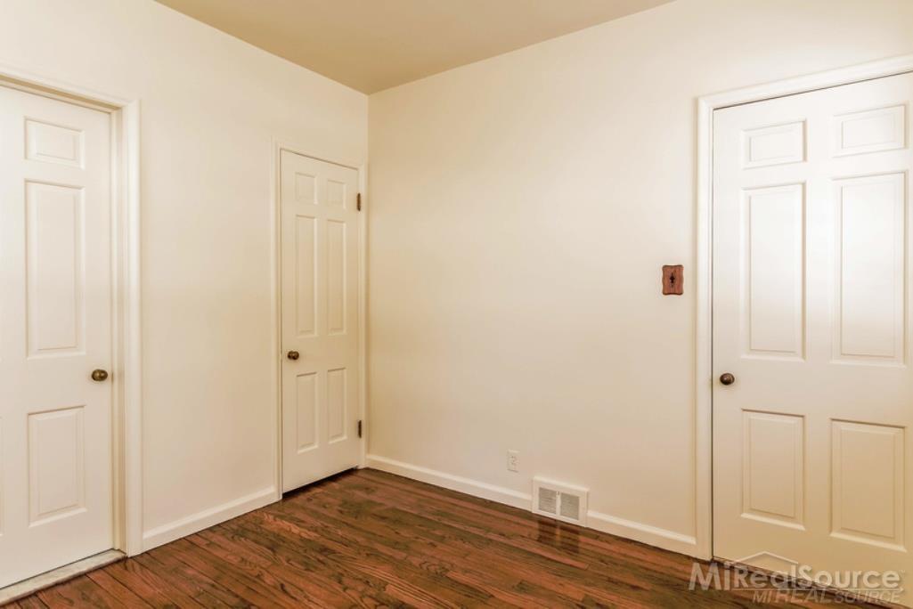 240 Vendome Road Grosse Pointe Farms, MI 48236 - Photo 20 of 33