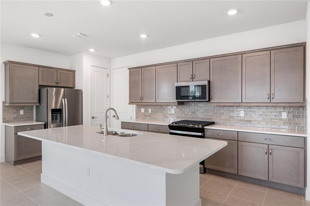 4443 Northwest 53rd Ave Road Ocala, FL 34482 - Photo 3 of 41