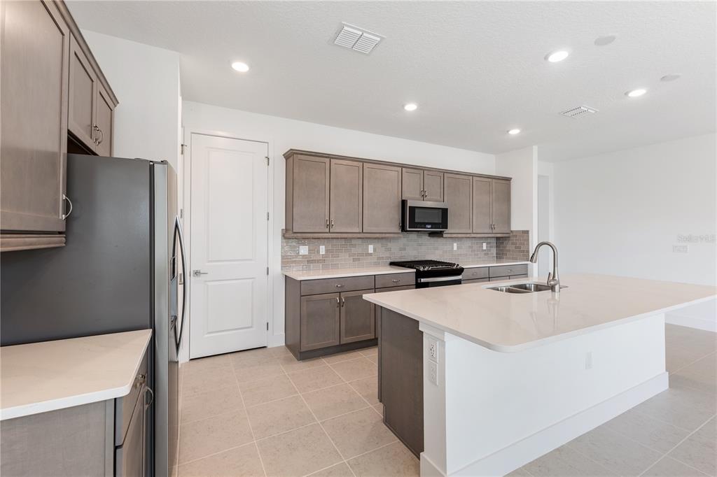 4443 Northwest 53rd Ave Road Ocala, FL 34482 - Photo 4 of 41