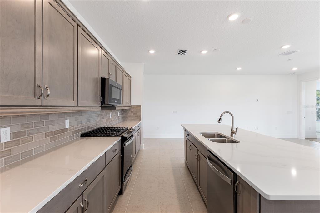 4443 Northwest 53rd Ave Road Ocala, FL 34482 - Photo 5 of 41